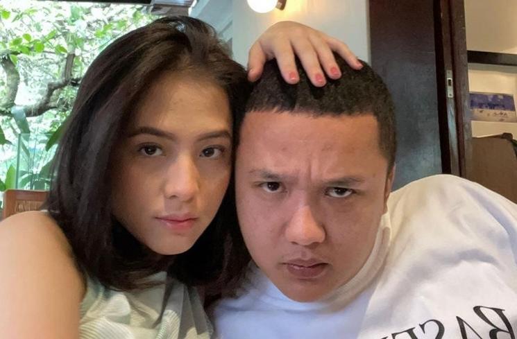 Maudy ayunda pacar pasangan putus romantis potret popbela menikah artis tahun pacaran kenangan tampil pelaminan diharapkan naik maudyayunda didoakan segera