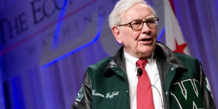 Warren Buffet: Investasi Jangka Panjang dan Menghindari Risiko