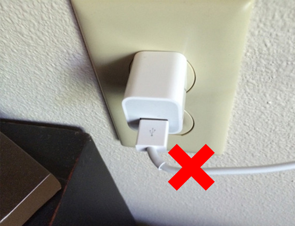 Cara terbaik melilit kabel charger supaya tidak mudah rusak