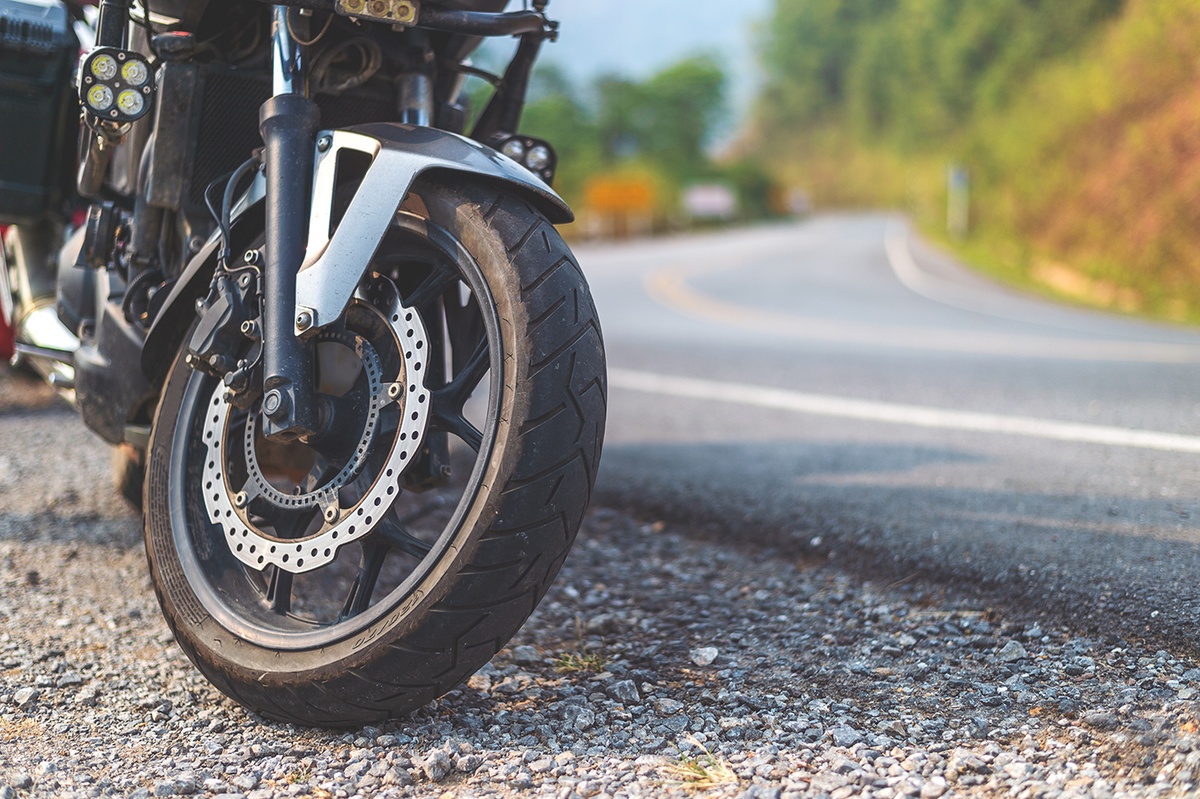 Inspect maintain pneumatici maltrattati quasi avere eccessivamente emerso consapevole sondaggio gomme motociclismo