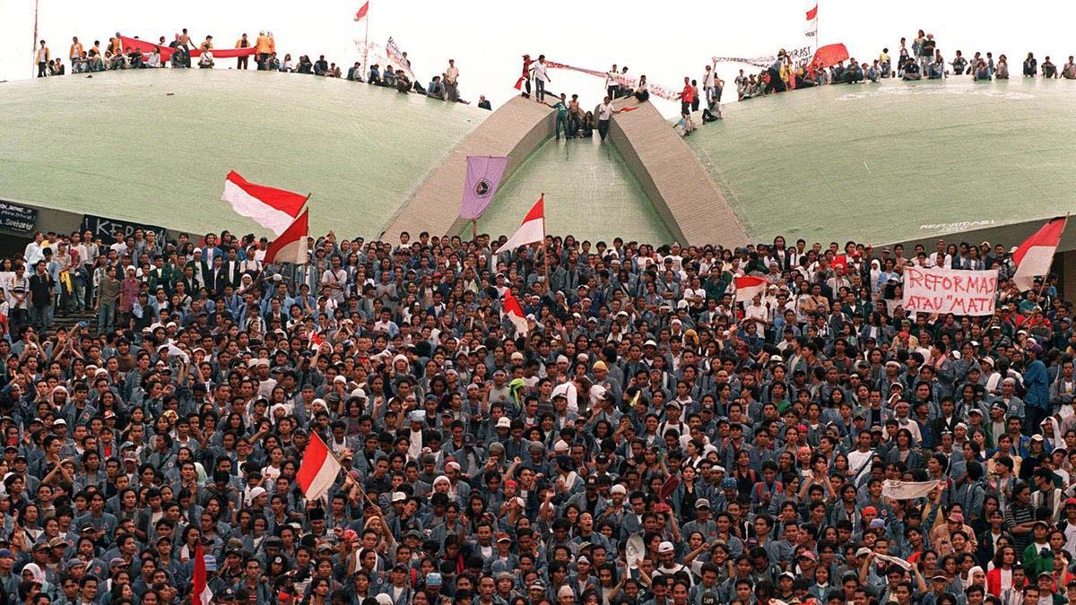 Dinamika politik Indonesia pasca reformasi 1998 hingga sekarang