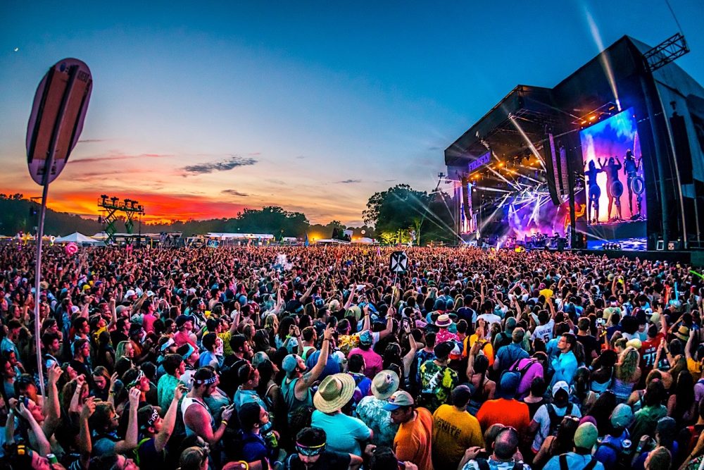Rekomendasi konser musik outdoor akhir tahun 2024